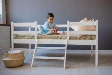 Кровать детская RooRoom VK-99 Белая