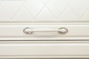 Шкаф правый Тиффани 19.03