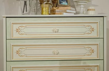 Комод с 4 ящиками Луиза ЛД 665.021.000 Алебастр