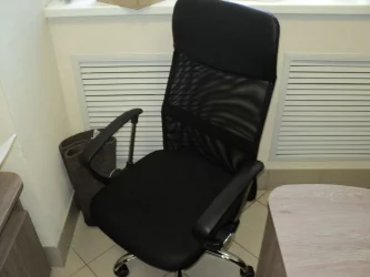 Кресло оператора Riva 8074 подголовник-экокожа Черный