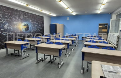 Парта двухместная Де Гласси Н (рост 3-5)  ЛДСП Дуб молочный/ Металл Серый+Синий