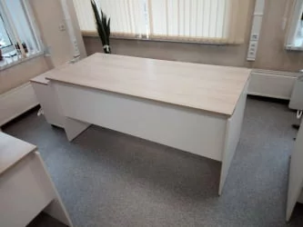 Стол прямой Deka ЛДСП каркас 75.07.16 Дуб Сантана светлый/Белый