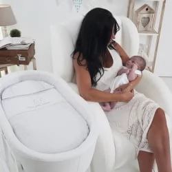 Детское кресло Micuna Wing/Flor white/white искусственная кожа