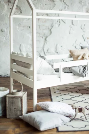 Кровать-домик RooRoom кд-1 с бортиком Белый_2