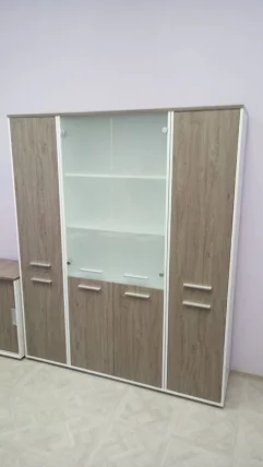 Шкаф 4 узкий закрытый Deka 10.19.15Пр Дуб Верцаска/Белый_2