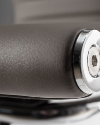 Офисное кресло для посетителей ДОБРИН CОДЙ (серый) 2 шт / DOBRIN CODY_10