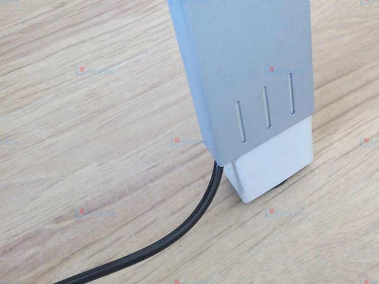 Накладной вертикальный кабель-канал Deka Д-016_2