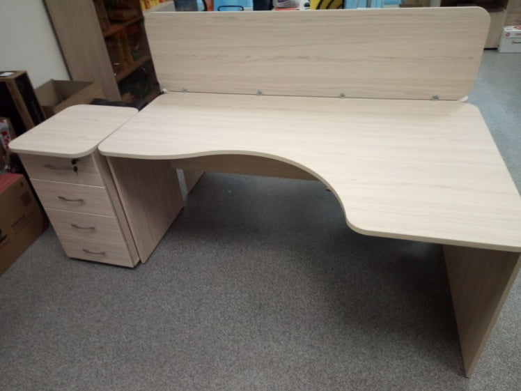 Стол угловой Glassy 1.14.16Пр Туя_3