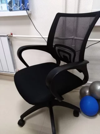 Кресло офисное Бюрократ CH-695NLT/BLACK_6