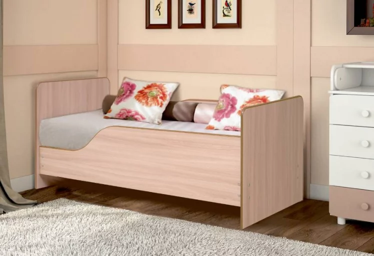 Кровать детская с бортом Малышка №1 600*1400 Венге_0