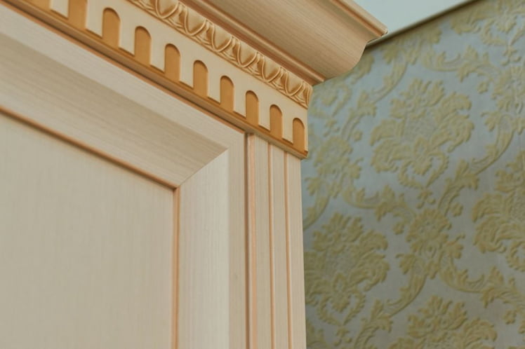 Шкаф навесной Марлен 481 Кремовый белый Патина_2