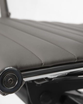 Офисное кресло для руководителей ДОБРИН CЛАРК (серый) 2 шт / DOBRIN CLARK_10