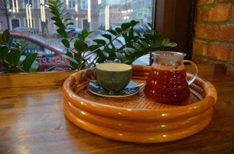 Поднос круглый 21/03 коньяк_1